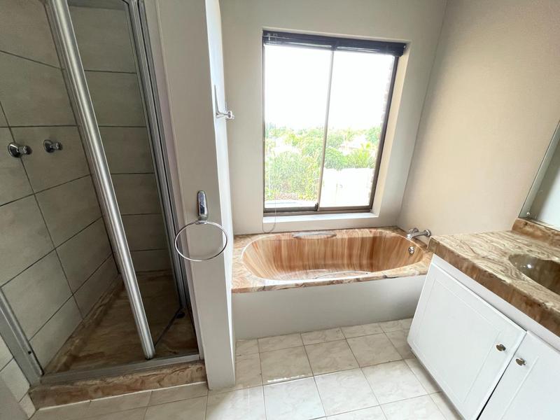 6 Bedroom Property for Sale in Panorama Western Cape